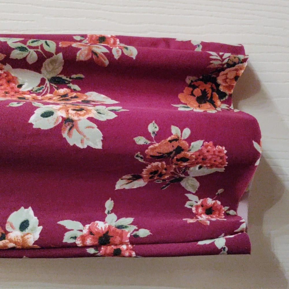 Floral jumpsuit 2x(14/16 - 16/18) - Picture 5 of 12